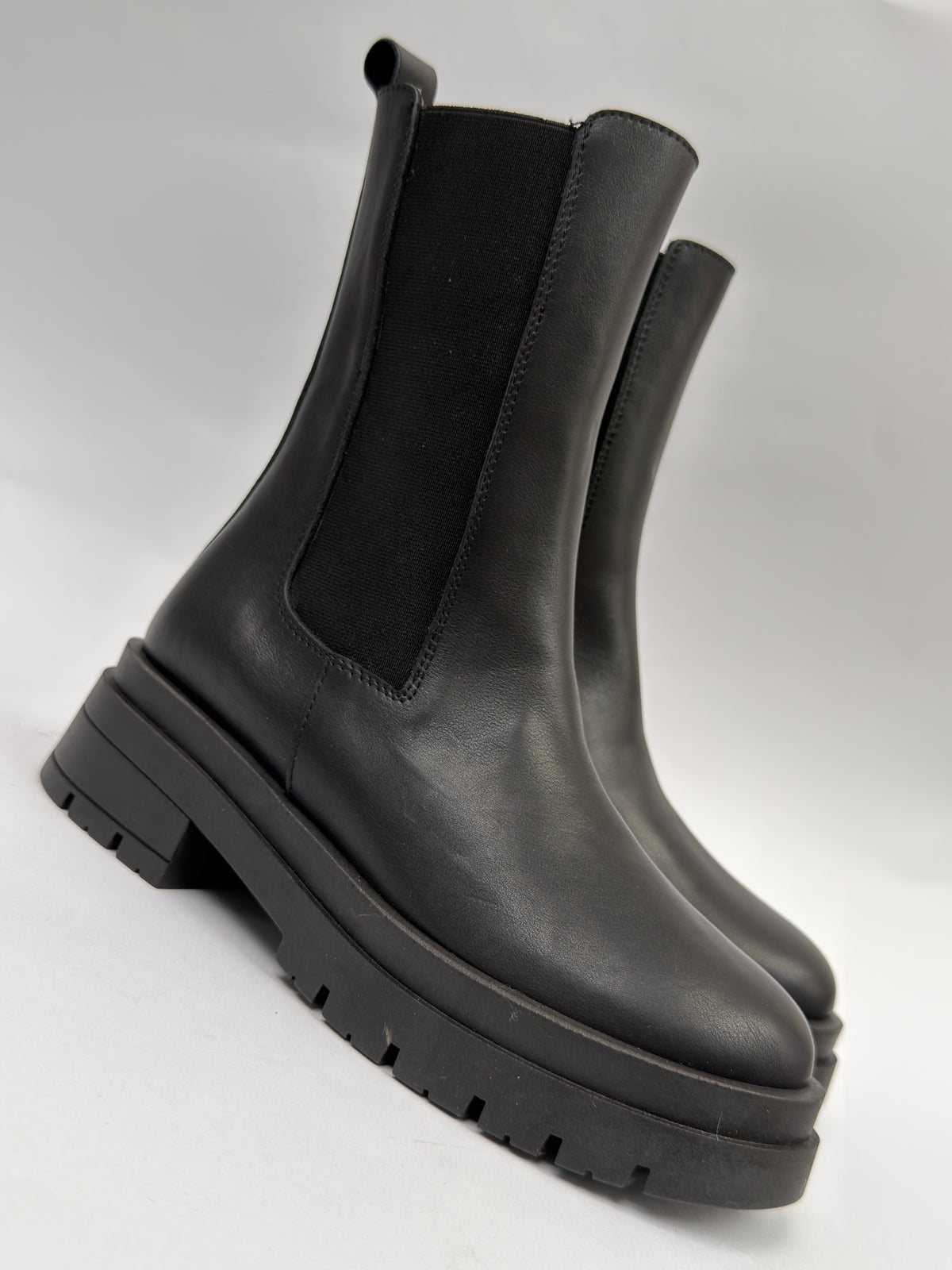 Chealse boots